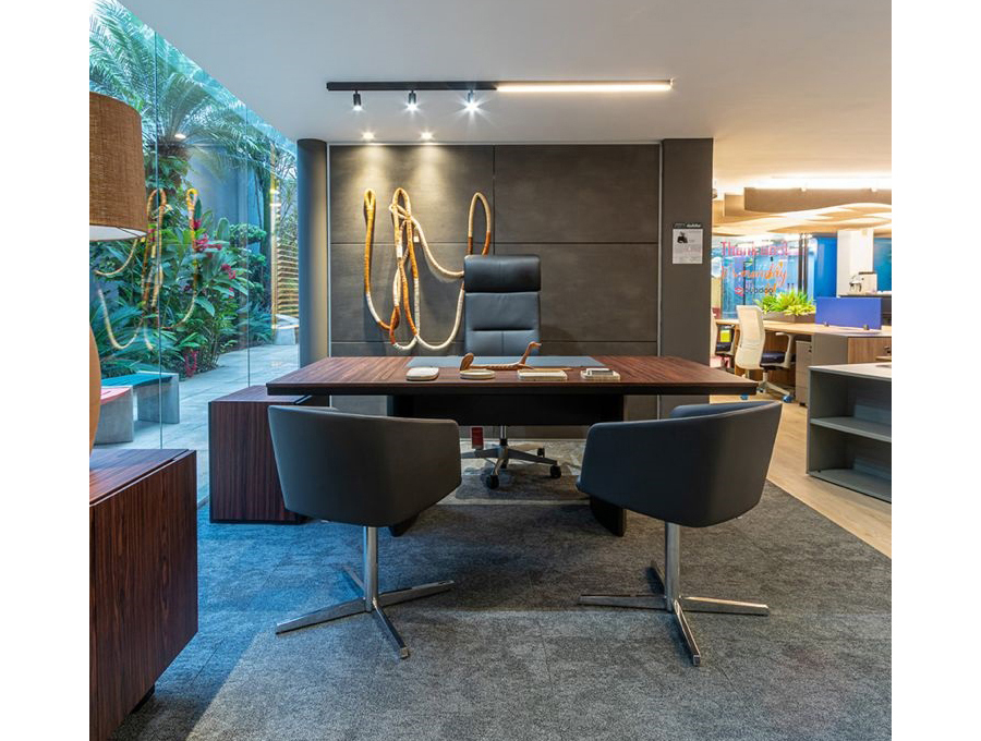 Foglia | Base Metálica Giratória